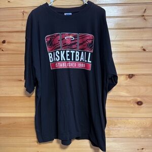 NBA Miami Heat Basketball Graphic T-Shirt XXL NWT